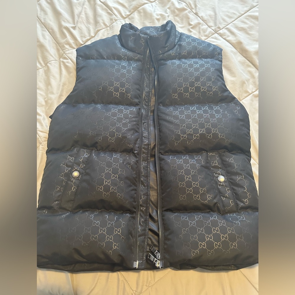 authentic gucci puffer best size medium